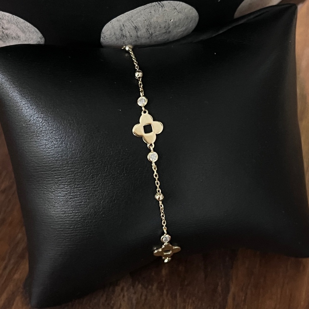 Gold over 925 Floral  Chain with Bezel Stones Bracelet